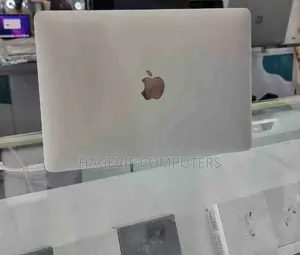 New Laptop Apple MacBook Pro 2016 8GB SSD 256GB