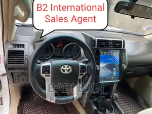 Toyota Land Cruiser Prado 2010 White