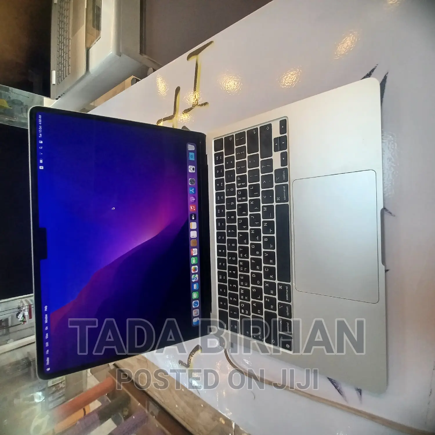 New Laptop Apple MacBook Air 2020 M1 8GB Intel Core I7 SSD 256GB
