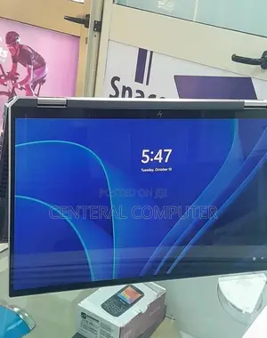 Photo - New Laptop HP Spectre 13 16GB Intel Core I7 SSD 1T