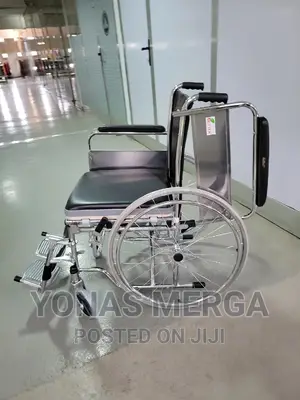 Desco/Wheelchair/ Commode Wheelchair/Propelled/Wheelchairs