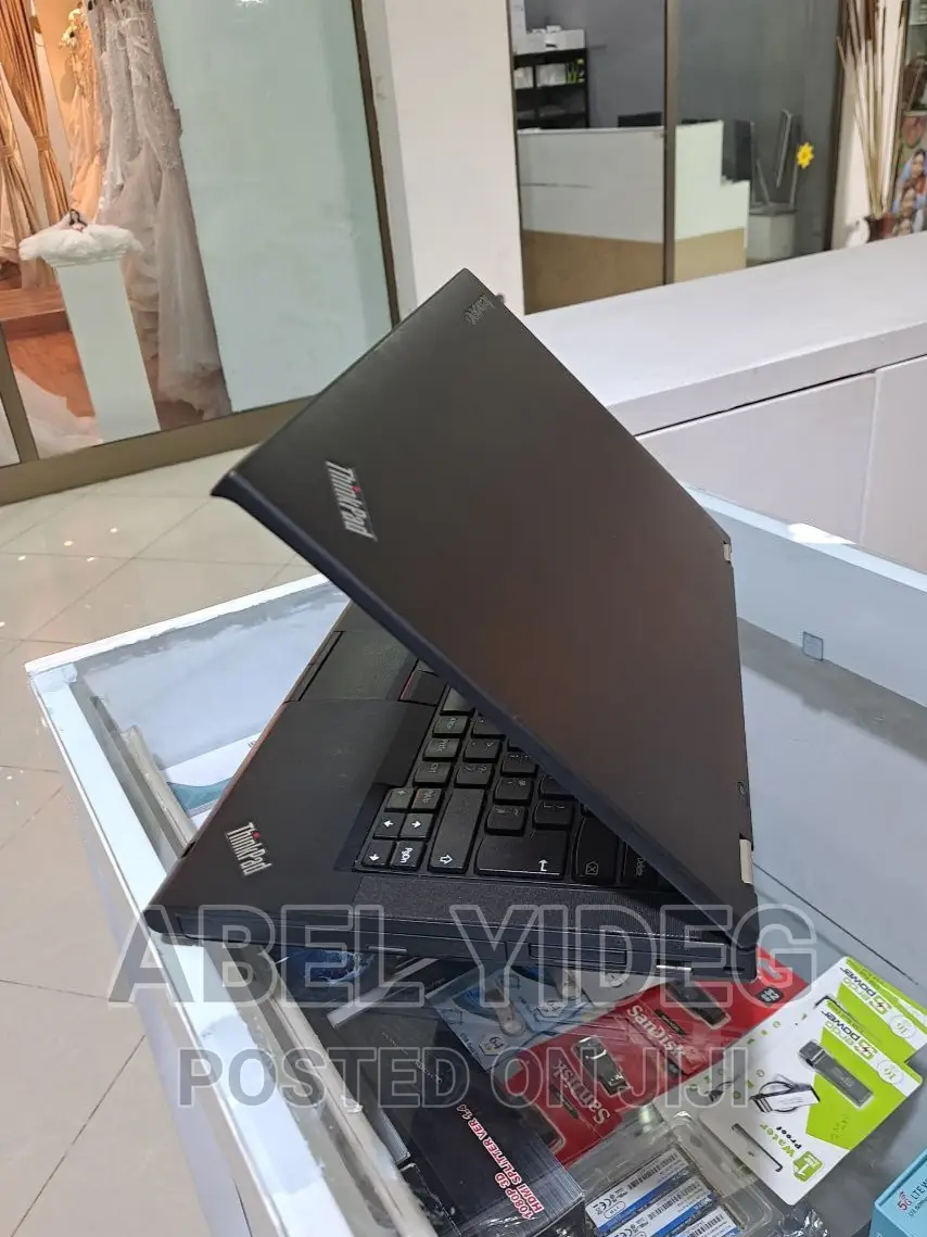 New Laptop Lenovo ThinkPad T430 4GB Intel Core I5 HDD 320GB