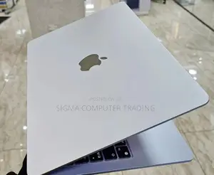 Photo - New Laptop Apple MacBook Air 2022 M2 8GB Apple M2 SSD 256GB