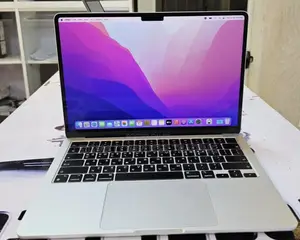 New Laptop Apple MacBook Air 2022 M2 8GB Apple M2 SSD 256GB