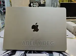 New Laptop Apple MacBook Air 2022 M2 8GB Apple M2 SSD 256GB