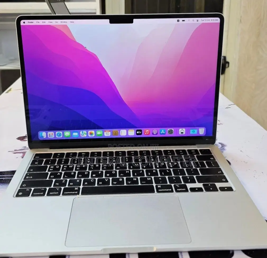 New Laptop Apple MacBook Air 2022 M2 8GB Apple M2 SSD 256GB