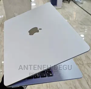 New Laptop Apple MacBook Air 2022 M2 8GB Apple M2 SSD 256GB