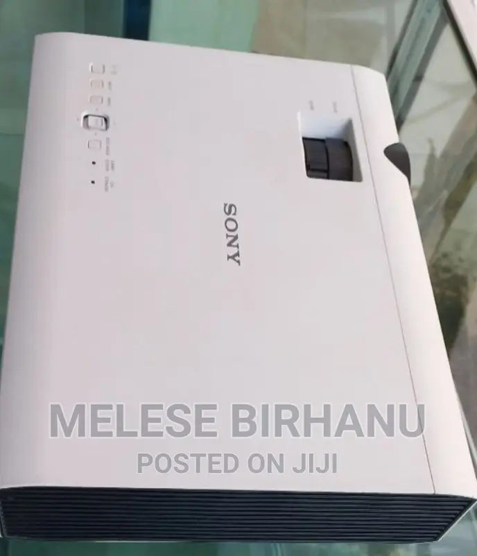 Sony VPL-Dx100 Projector