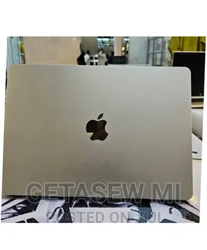 New Laptop Apple MacBook Air 2022 M2 8GB Apple M2 SSD 256GB