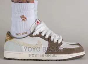 Photo - Nike Air Jordan Low