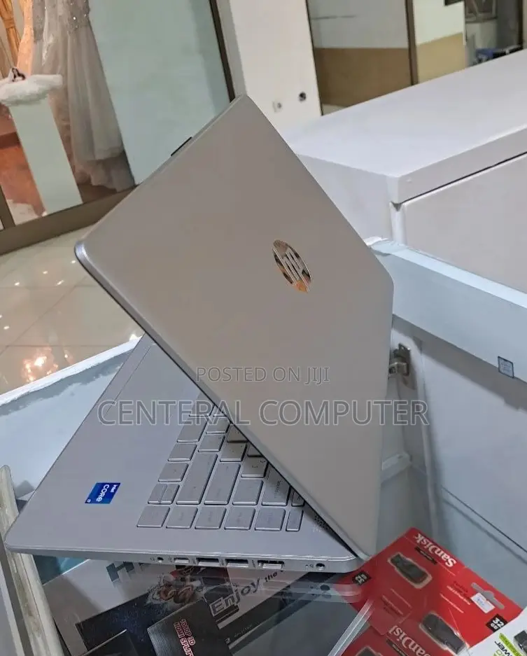 New Laptop HP Stream Notebook 16GB Intel Core I7 SSD 512GB