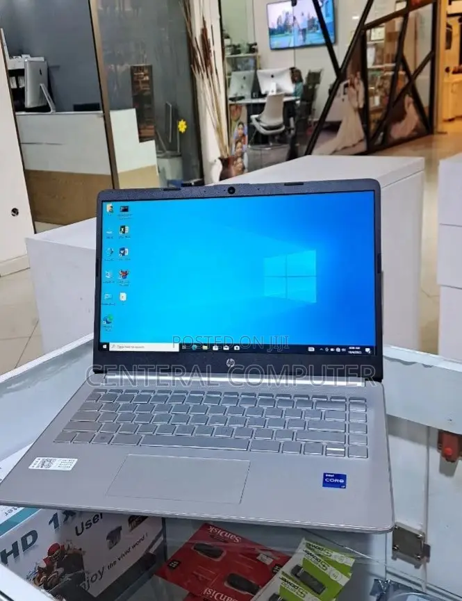 New Laptop HP Stream Notebook 16GB Intel Core I7 SSD 512GB