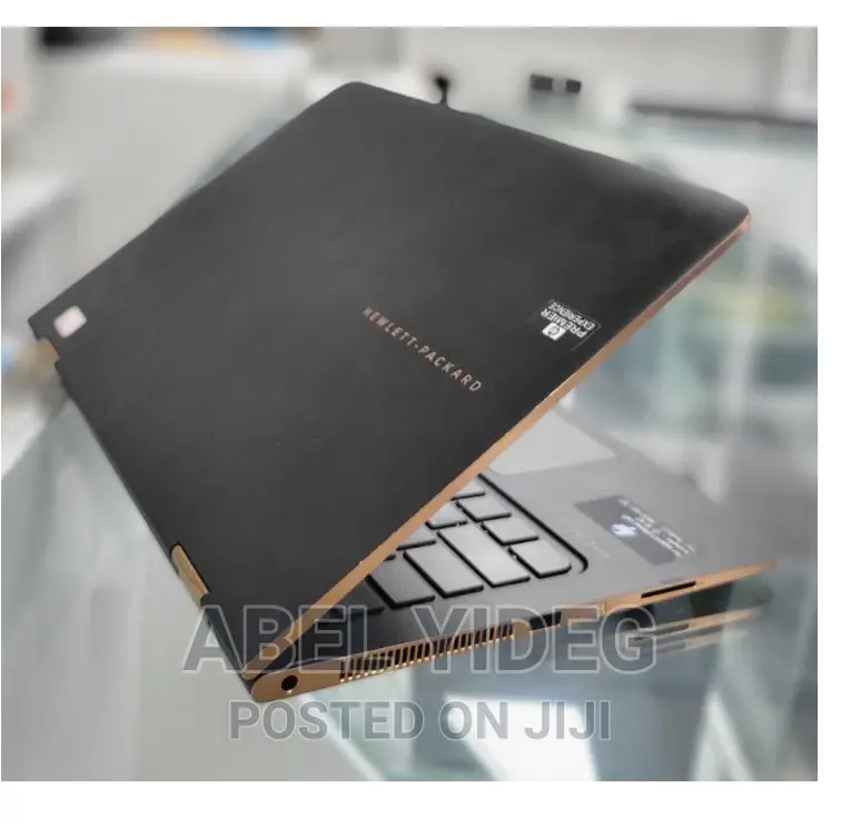 New Laptop HP Spectre X360 8GB Intel Core I7 SSD 512GB