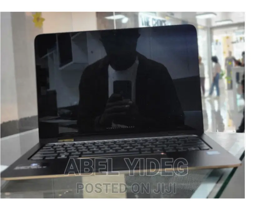 New Laptop HP Spectre X360 8GB Intel Core I7 SSD 512GB