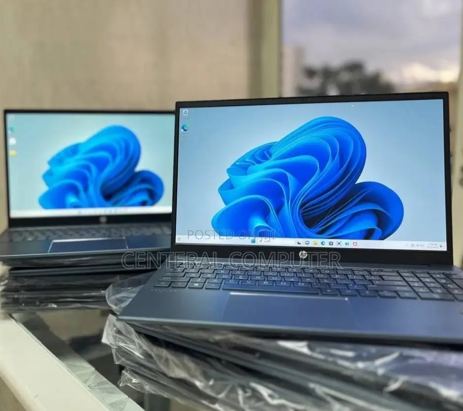 New Laptop HP Pavilion 14z 8GB AMD Ryzen 5 SSD 512GB