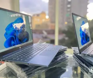 New Laptop HP Pavilion 14z 8GB AMD Ryzen 5 SSD 512GB