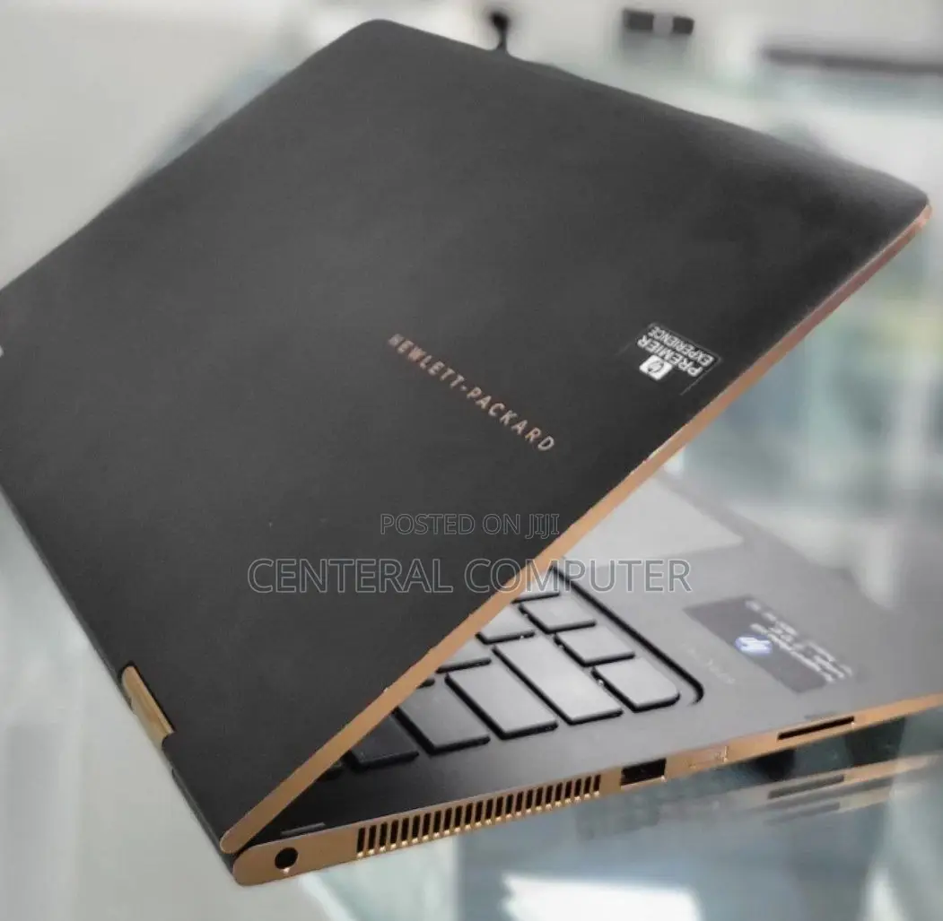 New Laptop HP Spectre 8GB Intel Core I7 SSD 512GB