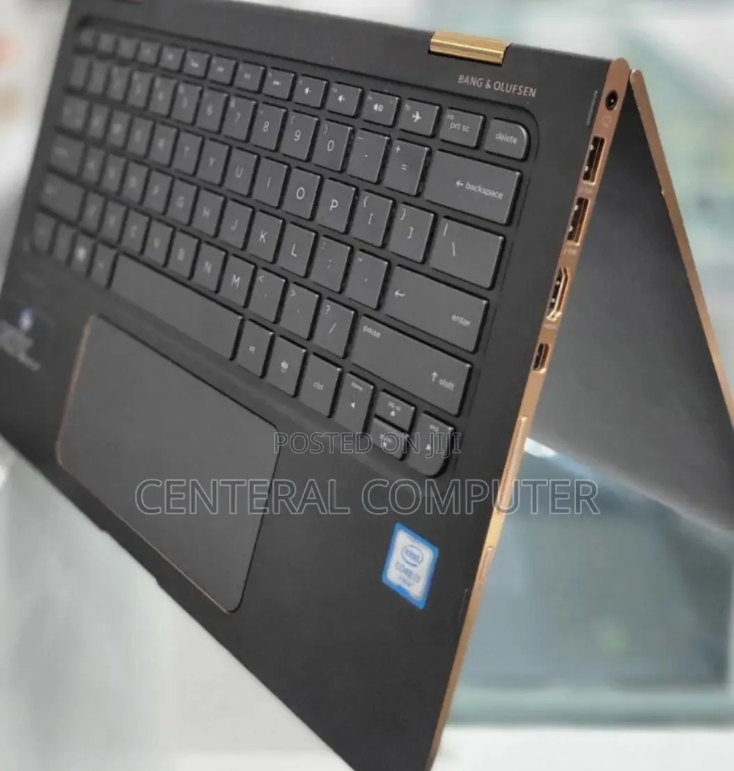New Laptop HP Spectre 8GB Intel Core I7 SSD 512GB