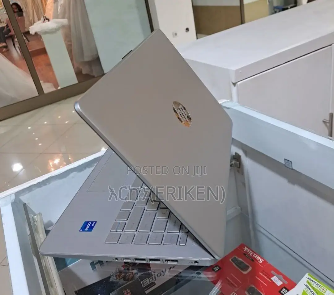 New Laptop HP Stream Notebook 16GB Intel Core I7 SSD 512GB