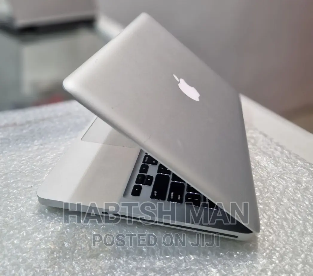 Laptop Apple MacBook 2012 4GB Intel Core I5 HDD 500GB