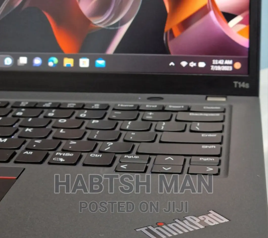 New Laptop Lenovo ThinkPad T14 16GB AMD Ryzen 7 SSD 512GB