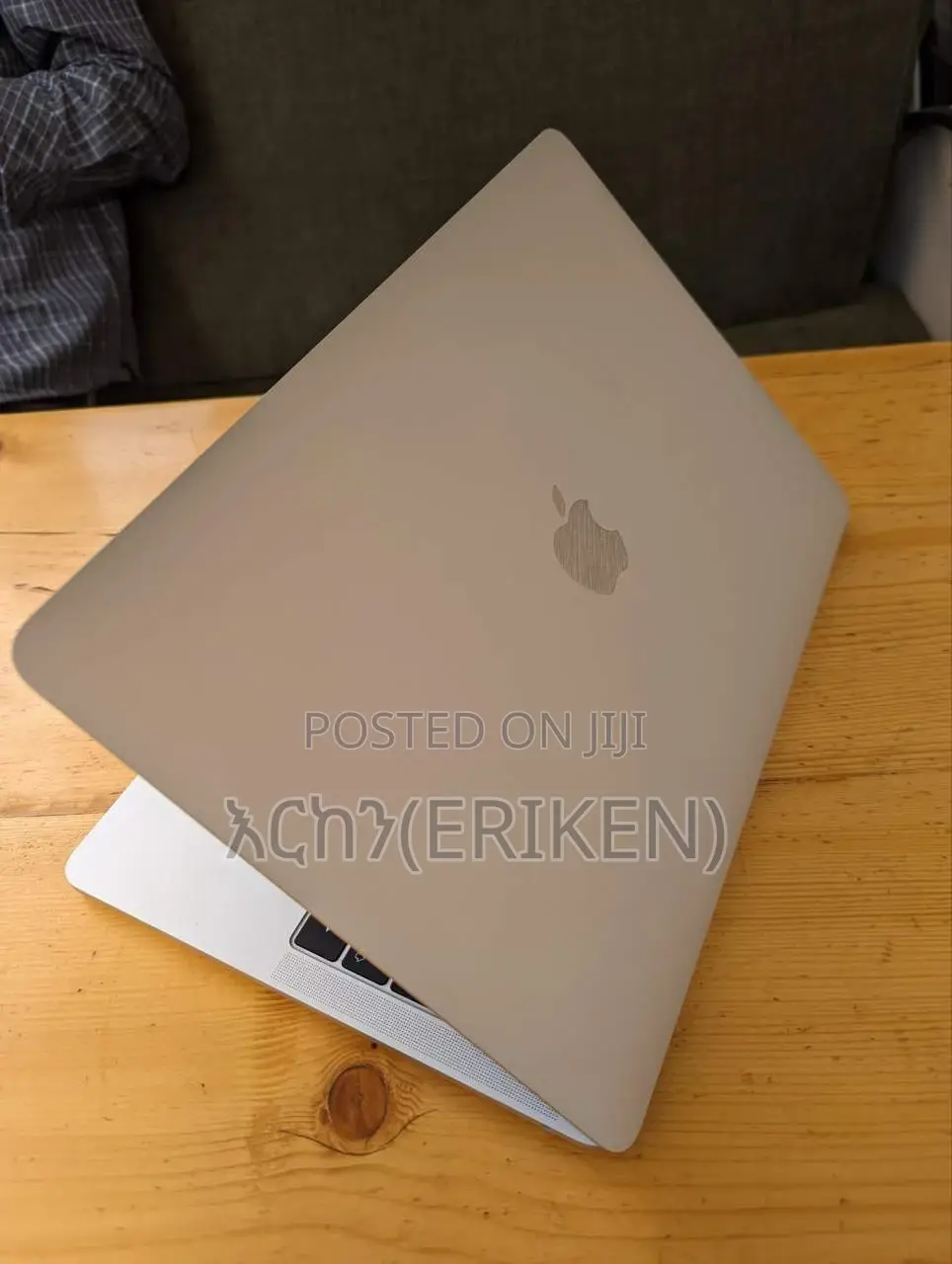 New Laptop Apple MacBook Pro 2019 8GB Intel Core i5 SSD 256GB