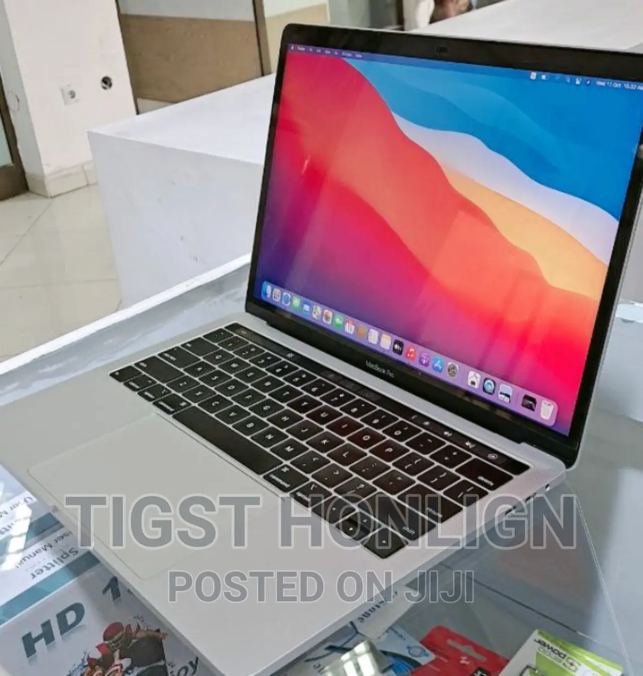 New Laptop Apple MacBook Pro 2019 8GB Intel Core I5 SSD 512GB