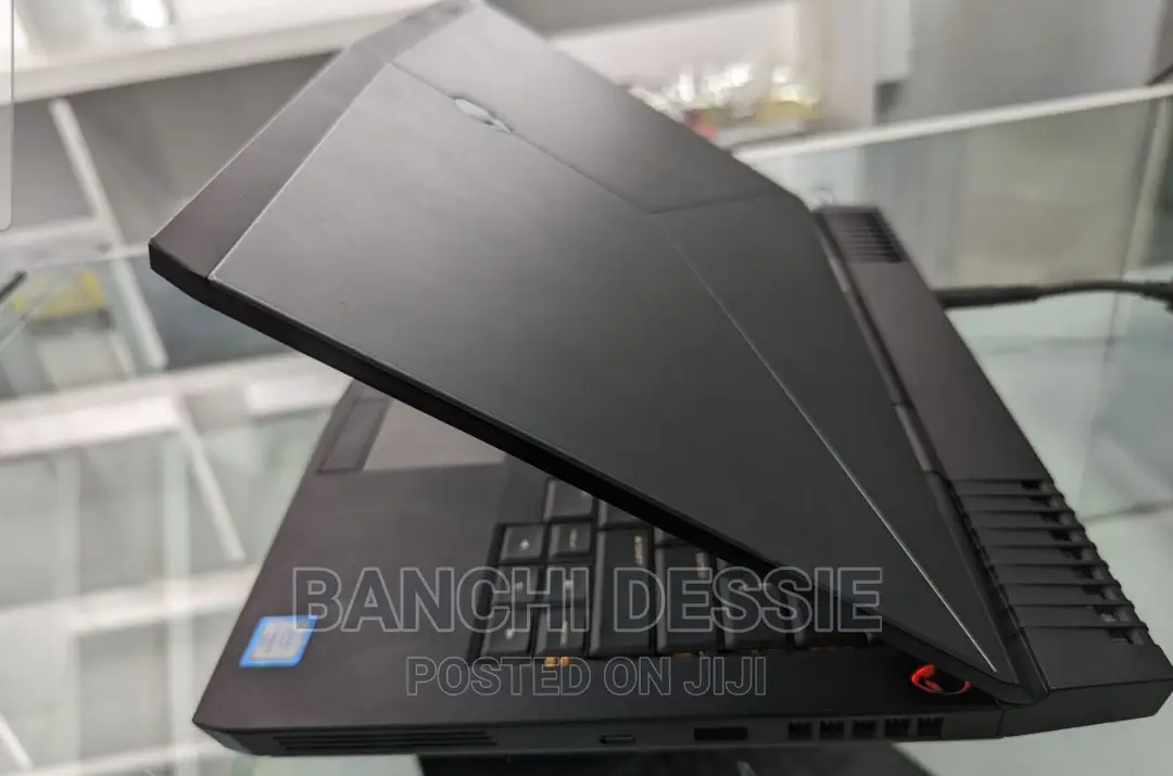 New Laptop Alienware Area-51m 16GB Intel Core i5 SSD 1T