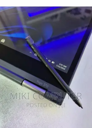 Photo - New Laptop Lenovo ThinkPad Yoga 370 8GB Intel Core I5 SSD 512GB