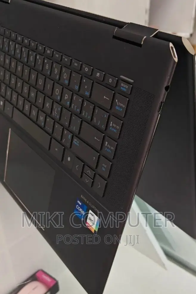 New Laptop HP Spectre X360 16GB Intel Core I7 SSD 1T