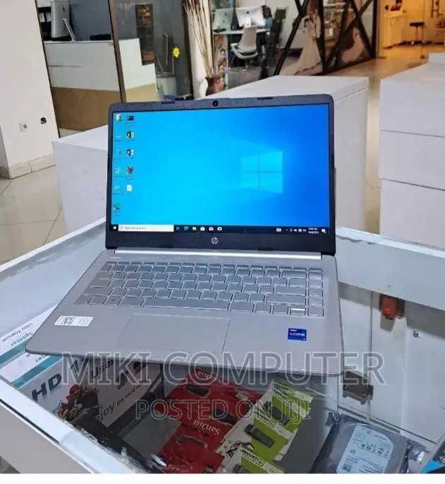 New Laptop HP Stream Notebook 16GB Intel Core I7 SSD 512GB