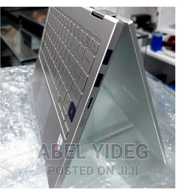 New Laptop Samsung 16GB Intel Core I7 SSD 512GB