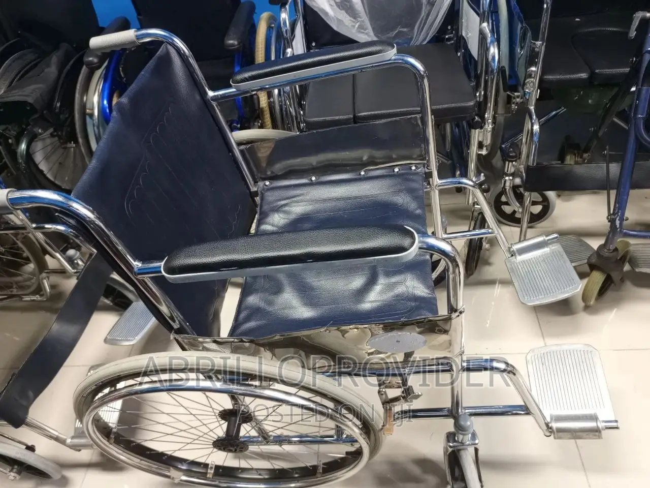 Used Wheelchair (Foldable and Flexible)