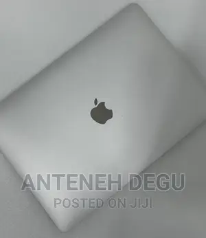 Photo - New Laptop Apple MacBook 8GB Apple M1 SSD 256GB