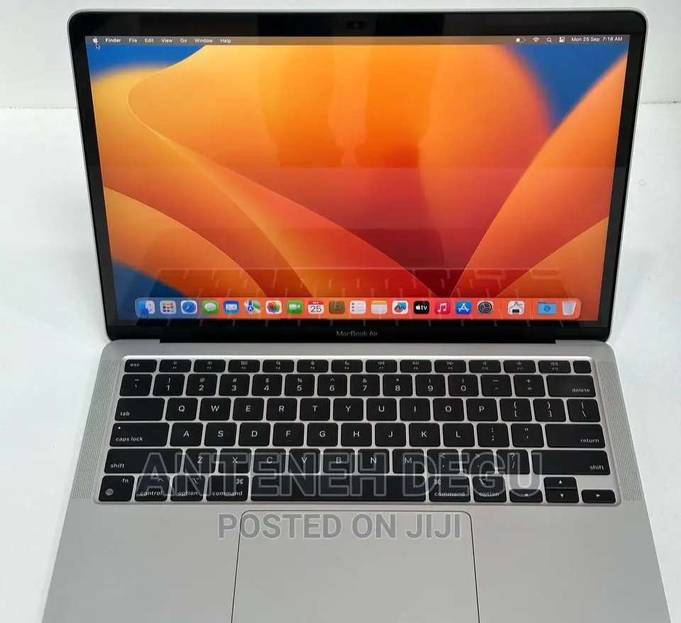 New Laptop Apple MacBook 8GB Apple M1 SSD 256GB