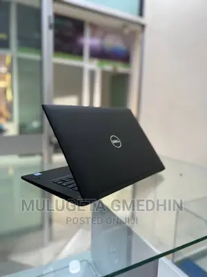 Photo - Laptop Dell Latitude 7280 16GB Intel Core I7 SSD 1T