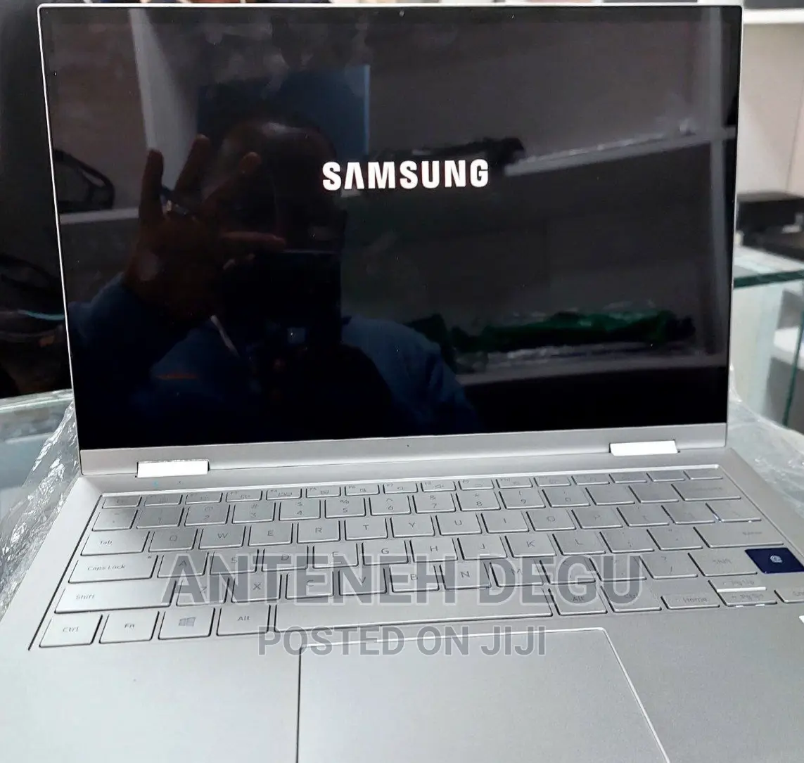 New Laptop Samsung Galaxy Book 2 16GB Intel Core I7 SSD 512GB