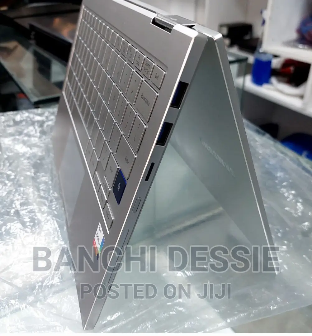 New Laptop Samsung Galaxy Book 2 16GB Intel Core I7 SSD 512GB