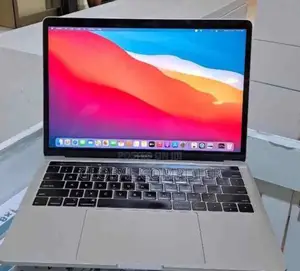 Photo - New Laptop Apple MacBook Air 2020 M1 8GB Intel Core i5 SSD 512GB
