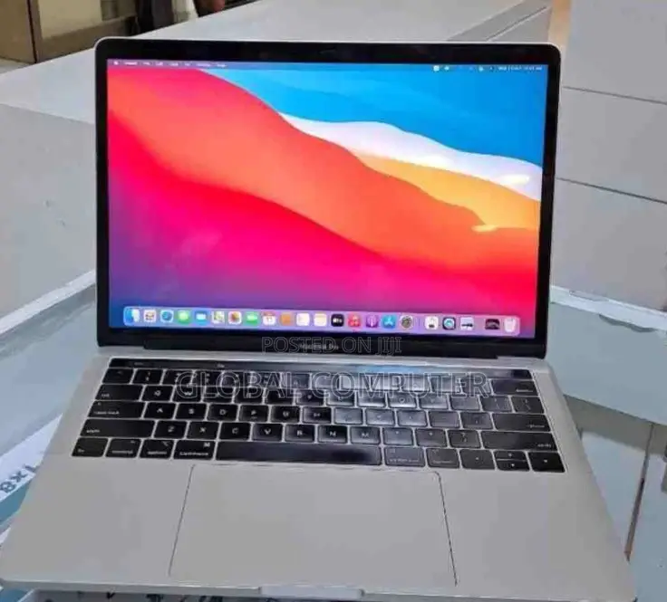 New Laptop Apple MacBook Air 2020 M1 8GB Intel Core i5 SSD 512GB