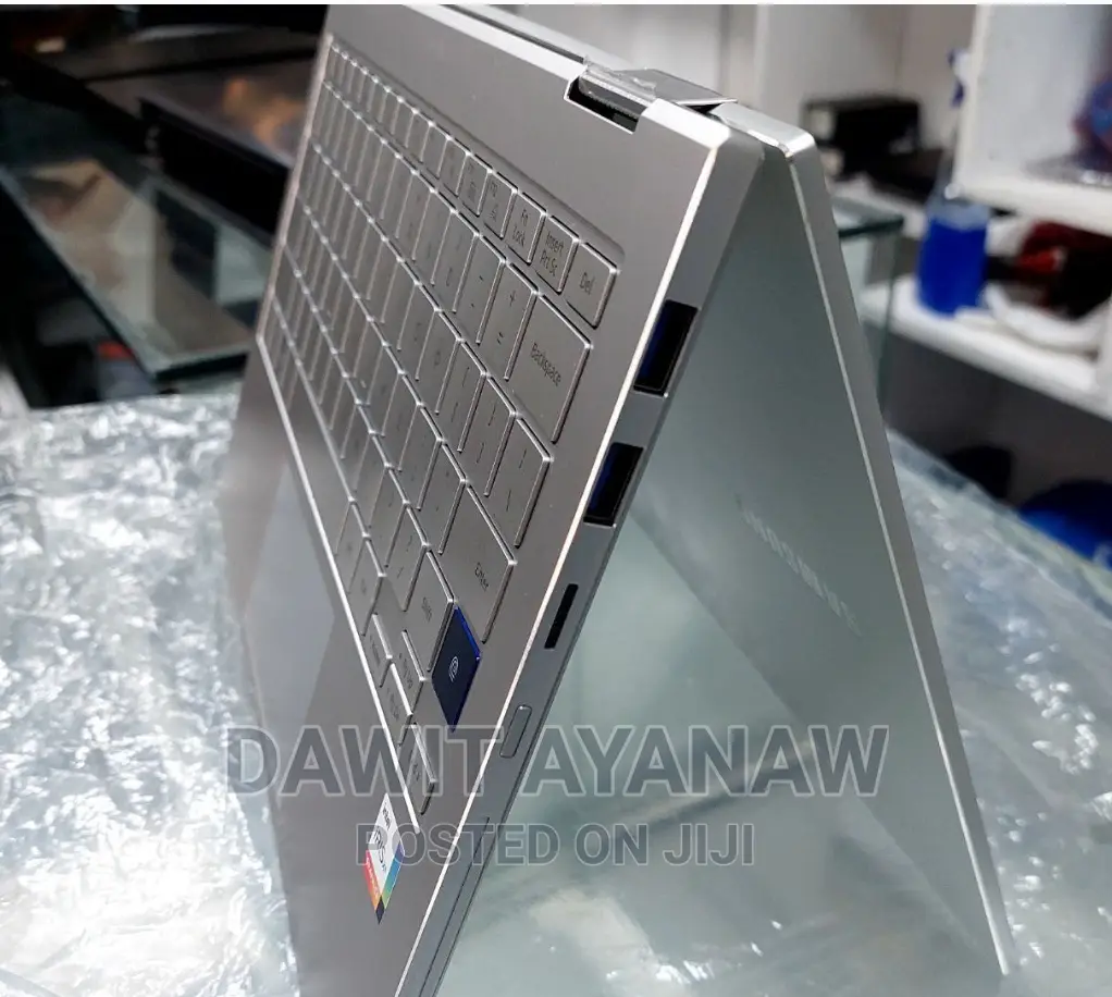 New Laptop Samsung NP-X360 16GB Intel Core I7 SSD 512GB