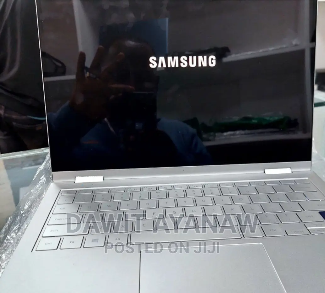 New Laptop Samsung NP-X360 16GB Intel Core I7 SSD 512GB