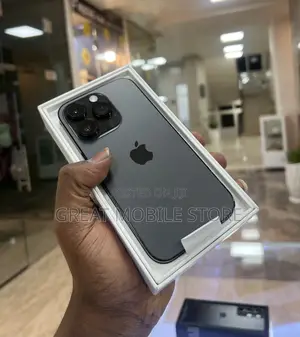 Photo - New Apple iPhone 14 Pro 128 GB Black