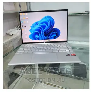 New Laptop HP Pavilion 13 16GB AMD Ryzen 7 SSD 1T