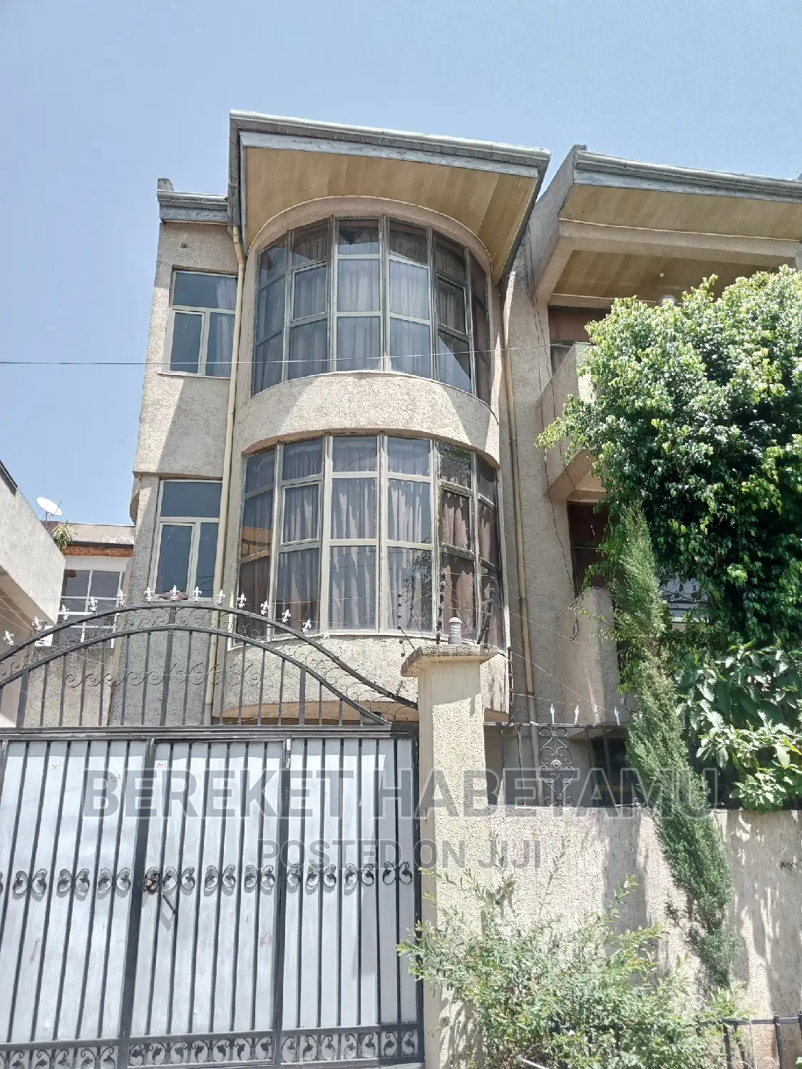 Furnished 5bdrm Farm House in ላፍቶ, Nifas Silk-Lafto for sale