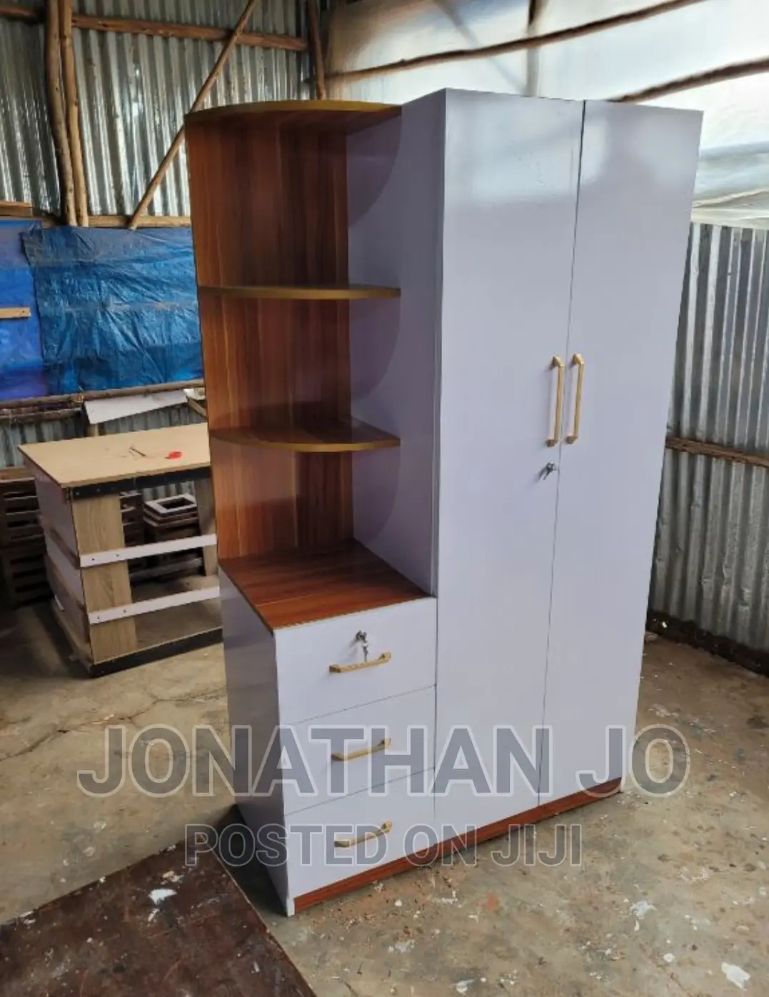 Closet (ቁምሳጥን በጥራት)