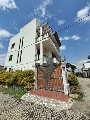 Furnished 5bdrm Farm House in አዲስ አበባ, Nifas Silk-Lafto for sale