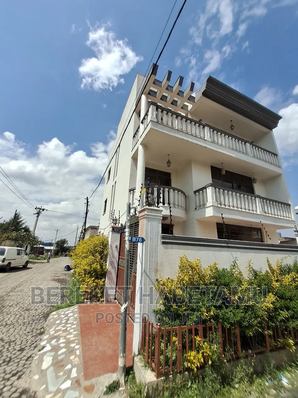 Furnished 5bdrm Farm House in አዲስ አበባ, Nifas Silk-Lafto for sale