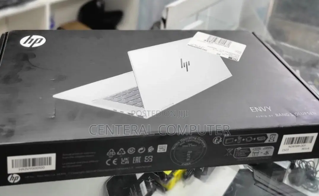New Laptop HP Envy X360 15z 16GB Intel Core I7 SSD 512GB