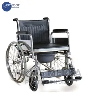 Photo - /Commode Wheelchair/Flip-Up Armrest Detachable Footrest